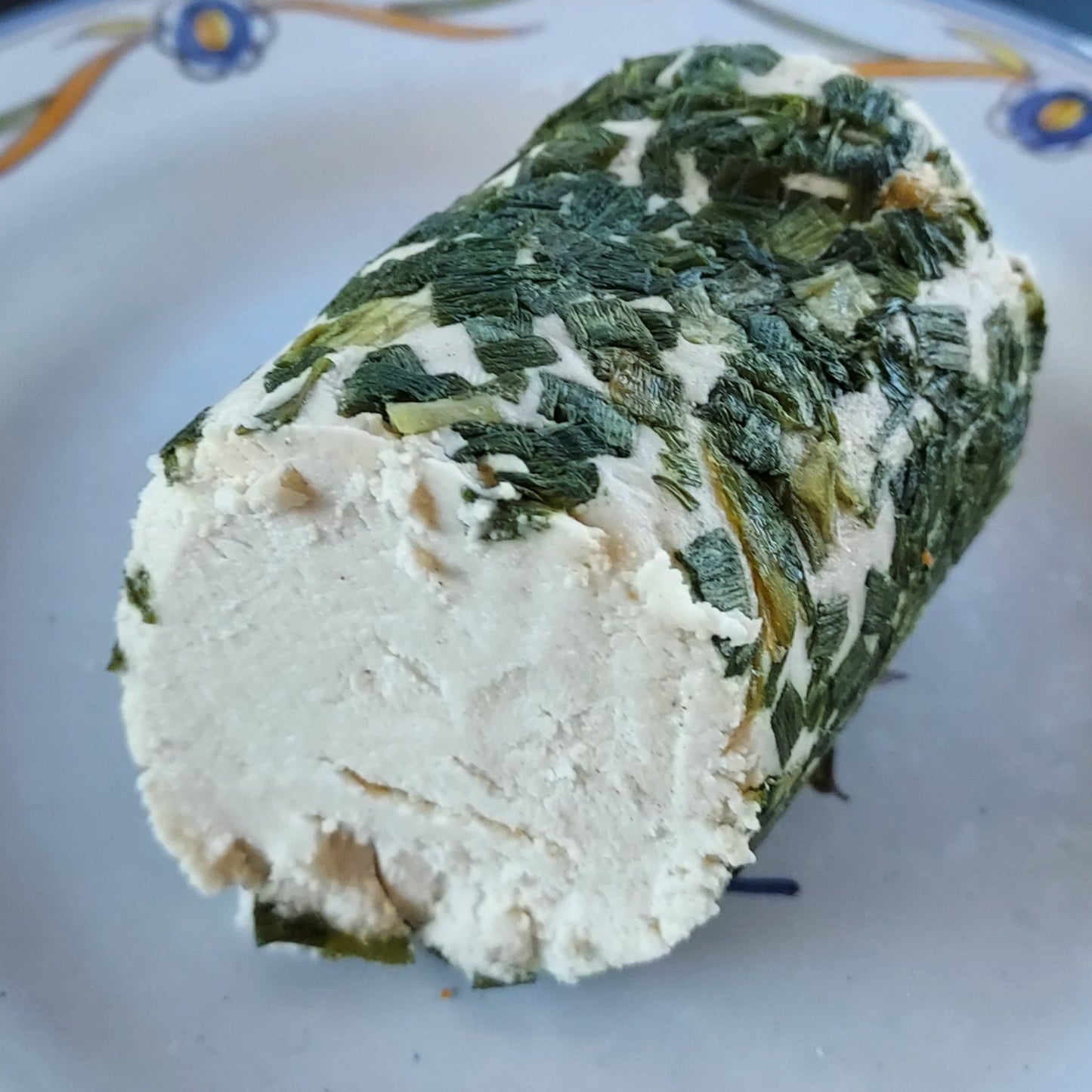 Chive Roll Cultured Cashew Cheese by Catalyst Creamery 4 oz